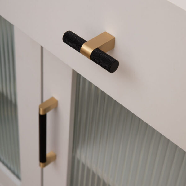 KT&CO Kitchen drawer handles matte black Brass Vaucluse - Image 3